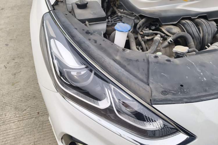 Used Hyundai Sonata Plug-in Hybrid 2018 2.0 PHS Smart Connect Version China V Standard Right Front Headlight