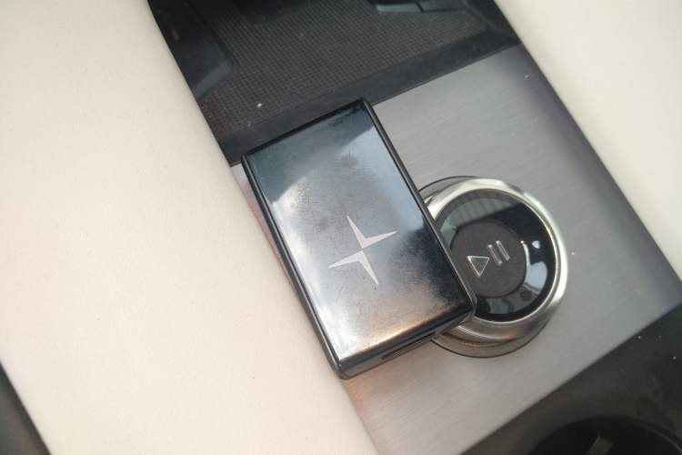 Used Polestar 4 2024 Dual-Motor Long-Range PLUS Dual-Star Connectivity Edition