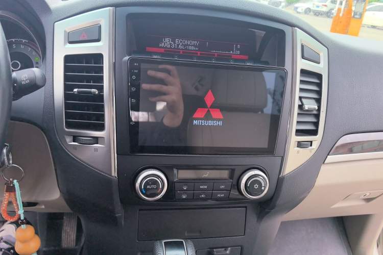 Used Mitsubishi Pajero 