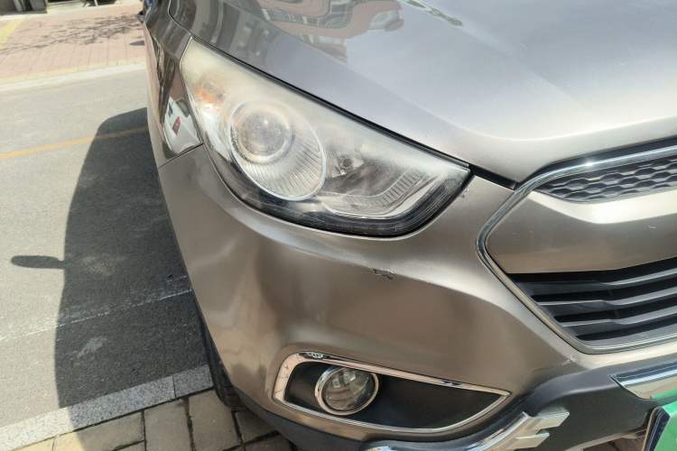 Used Hyundai ix35 2012 2.0L Automatic Two-Wheel Drive New Edition GL Right Front Headlight