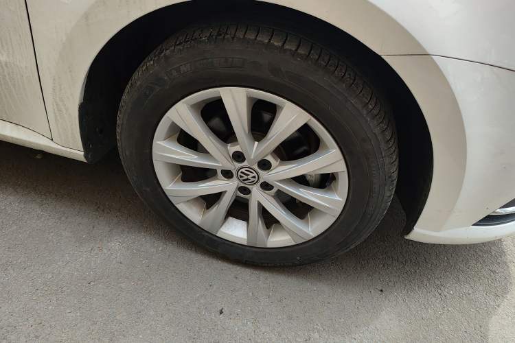 Used Volkswagen Lavida 2017 1.6L Automatic Comfort Edition