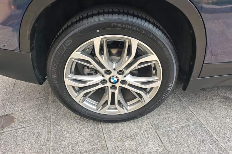 Ojetý BMW X1 2019 sDrive20Li Leading Model