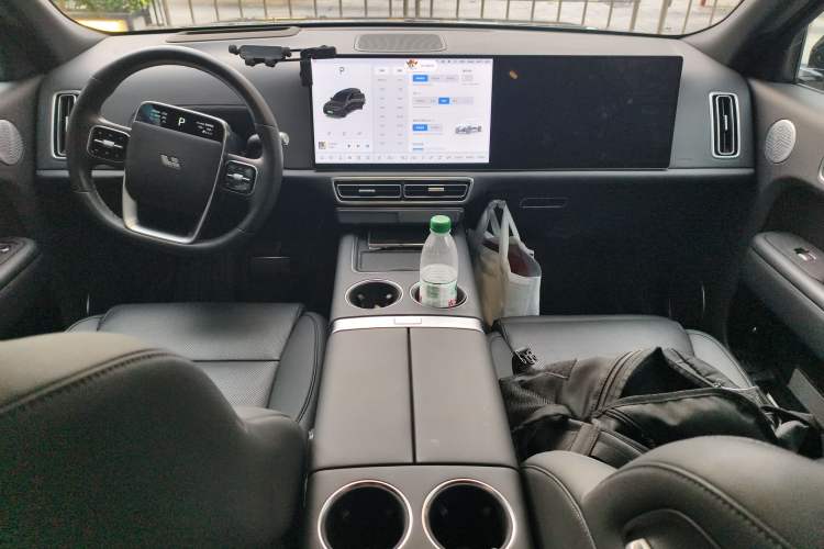 Used Li Auto L9 2024 Ultra Model Center Console