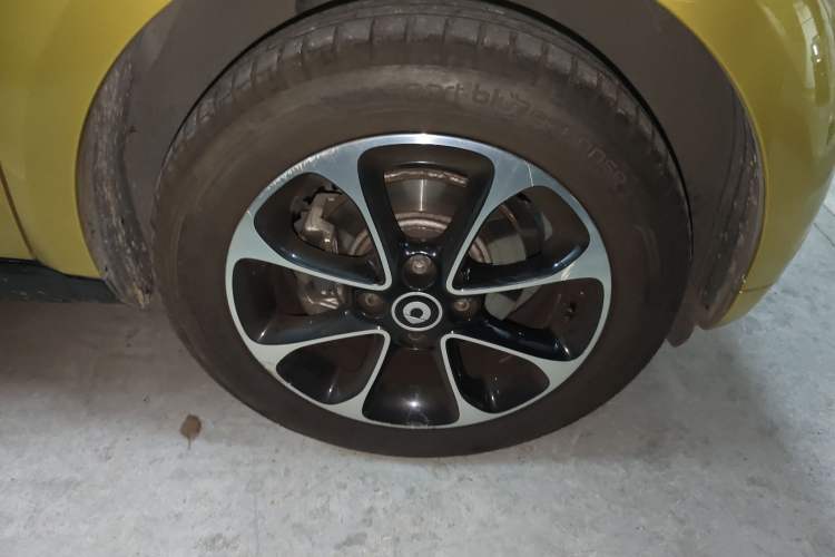 Used smart fortwo 2015 1.0L 52 kW Hardtop Passion Edition