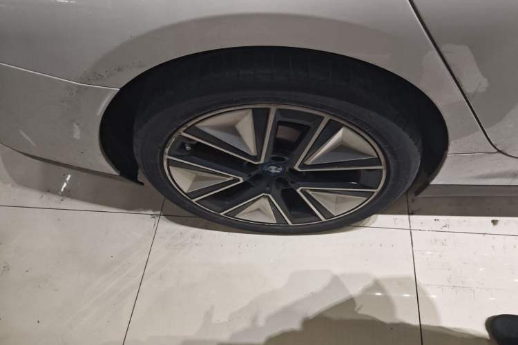 Used BMW i3 2024 eDrive 40 L Midnight Sports Package