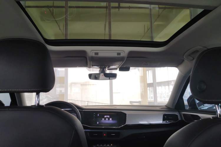 Used Volkswagen Tayron 2022 330TSI Two-Wheel Drive Luxury Smart Connectivity Version