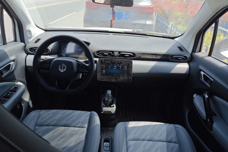 Used Leapmotor T03 2025 310 Comfort Edition Center Console