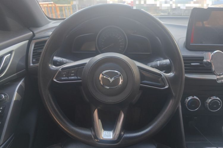 Used Mazda CX-4 2018 2.0L Automatic Two-Wheel Drive Blue Sky Dynamic Version China VI Standard
