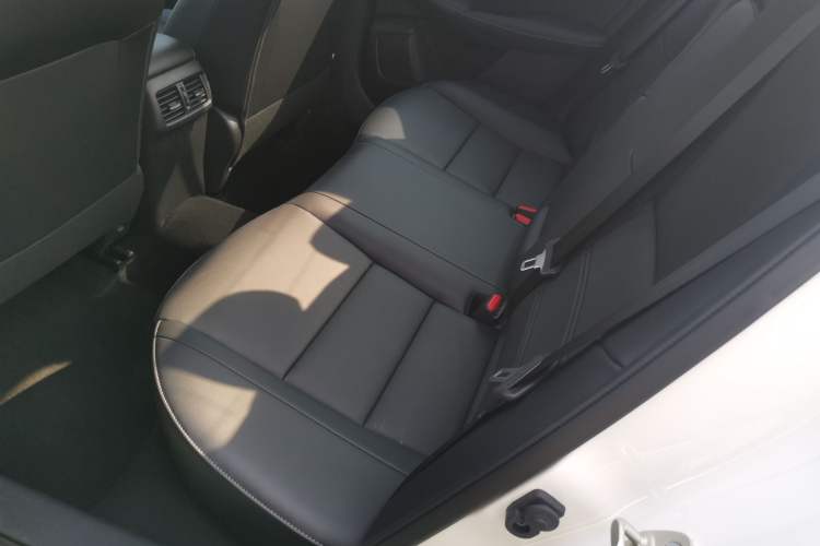 Used Nissan Sylphy 2022 1.6L XL CVT Enjoyment Edition Left Rear Seat