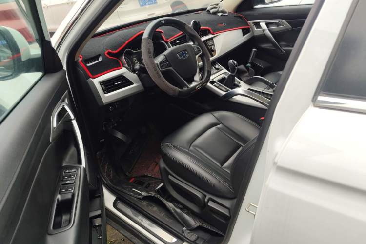 Used Geely Auto Emgrand X7 Sport 2016 2.0L Manual ZhiShang Version