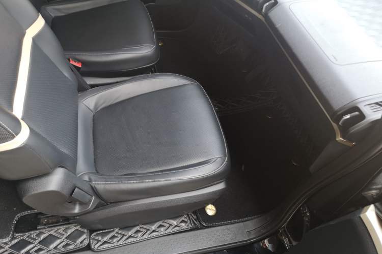 Used Baojun KiWi EV 2021 Artist Model Ternary Lithium Right Front Seat