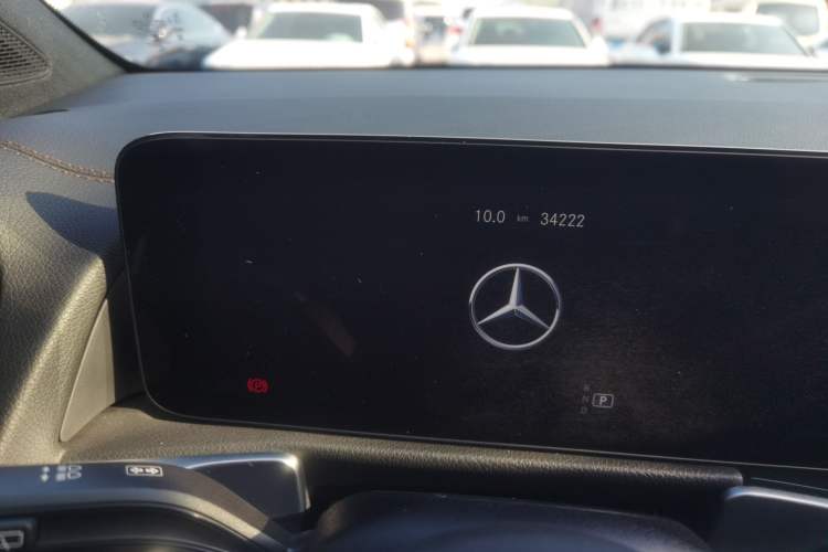 Used Mercedes-Benz GLB 2022 Second Facelift GLB 200 Fashion Edition Instrument Cluster