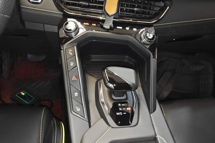 Used Lynk & Co 06 2023 Remix 1.5T Hero
