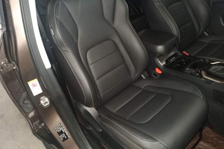 Used Haval H6 2019 Red Label 2.0 GDIT Automatic Champion Edition Right Front Seat