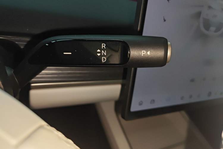 Used ONVO L60 2024 60 kWh Rear-Drive Version
