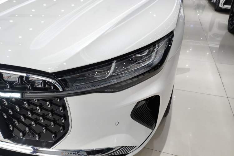 Used Lincoln Z 2022 iXiang Luxury Edition
