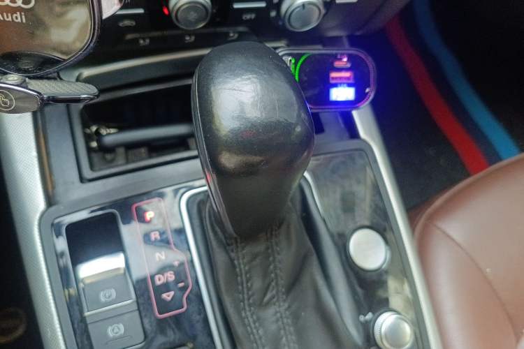 Used Audi A6L 2018 30th Anniversary Edition 35 TFSI Fashion Model
