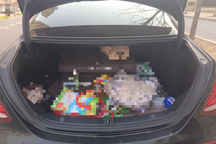 Used Mercedes-Benz E-Class 2016 E 300 L Sporty and Stylish Model
