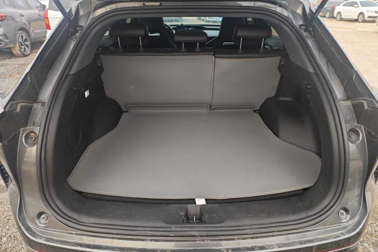 Used Oshan Z6 New Energy 2023 ZhiDian iDD 150KM Flagship Model