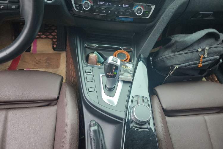 Used BMW 3 Series 2019 320Li Fashion Model Gear Lever