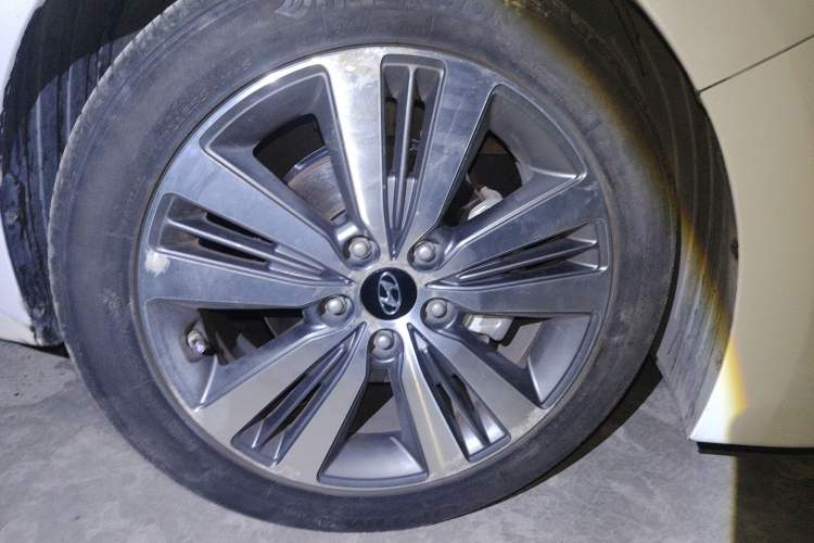 Used Hyundai Mistra 2014 1.8L Automatic Deluxe DLX Model