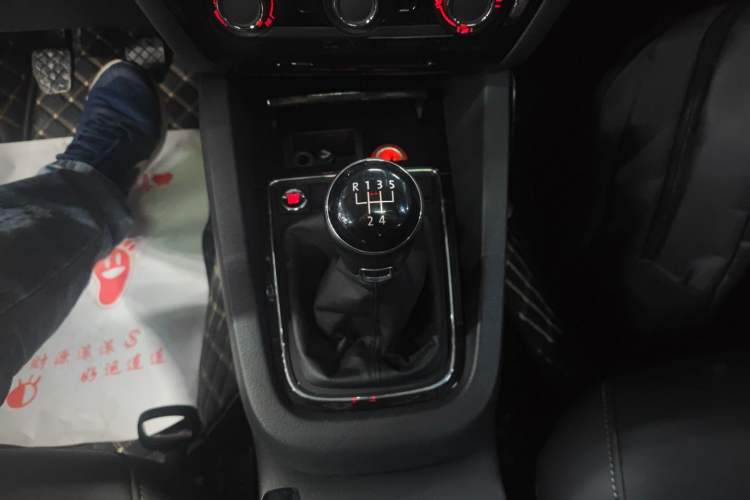 Used Volkswagen Sagitar 2018 1.6L Manual Comfort Model
