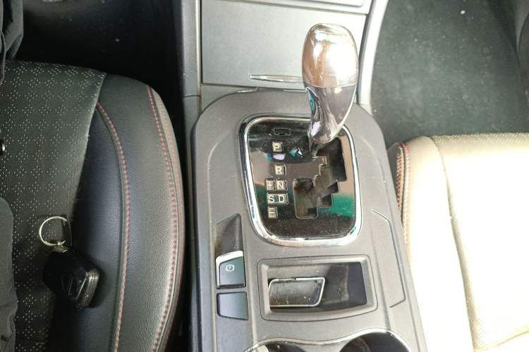 Used BYD S7 2015 2.0T Automatic Prestige Model