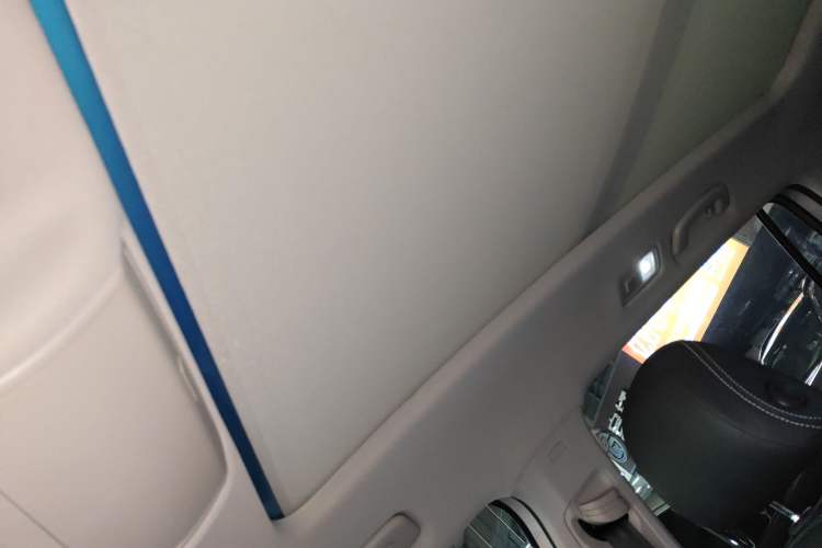 Used Volkswagen Tiguan L 2023 330TSI Automatic Two-Wheel Drive Smart Edition
