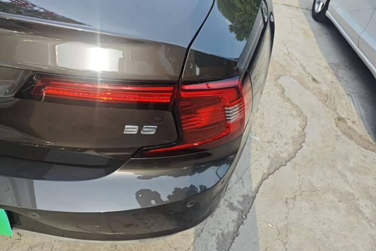 Used Volvo S90 2022 B5 Zhiyuan Luxury Edition Right Rear Taillight