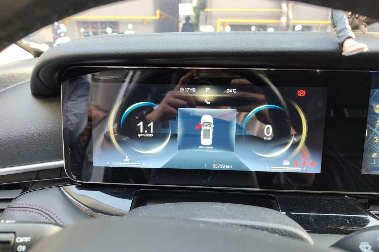 Used Bestune T99 2020 20TD Automatic Premium Edition Instrument Cluster