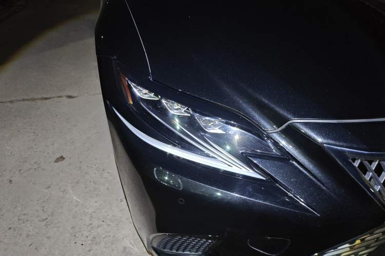 Used Lexus LS 2018 500h Premier Edition China V Standard
