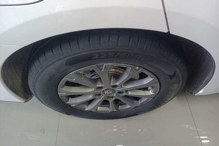 Used BYD Qin L 2025 DM-i Smart Drive 80KM Leading Model Right Rear Wheel Hub