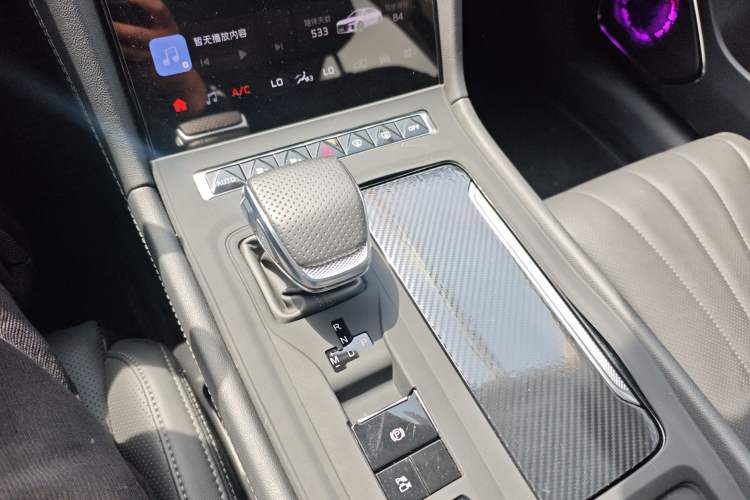 Used Hongqi H5 2025 1.5T DCT Qiyun 500 000th Unit Commemorative Edition Gear Lever