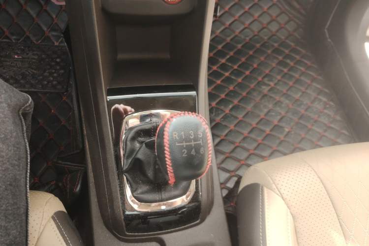 Used Baojun 310W 2017 1.5L Manual Fashion Edition China VI