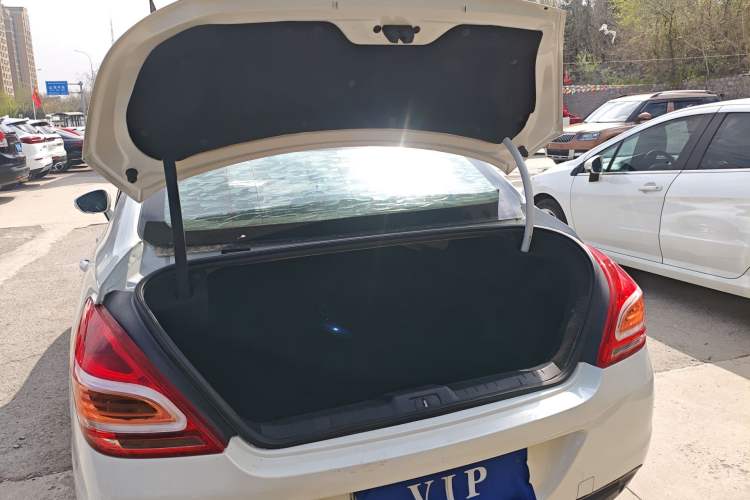 Used Peugeot 308 2014 Enjoy Edition Classic 1.6L Automatic Premium Model
