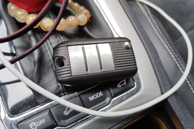 Used Roewe RX5 New Energy 2017 eRX5 50T Hybrid Connected Prestige Flagship Edition