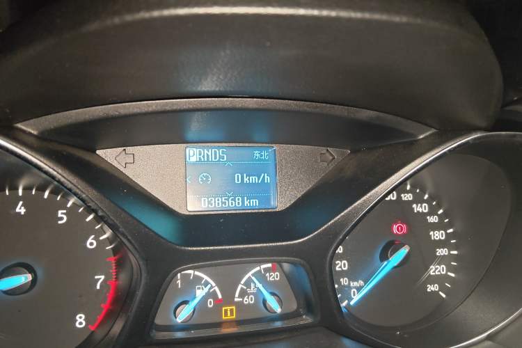 Used Ford Kuga 2019 EcoBoost 180 Two-Wheel-Drive Platinum Edition China V Standard Odometer Close Up