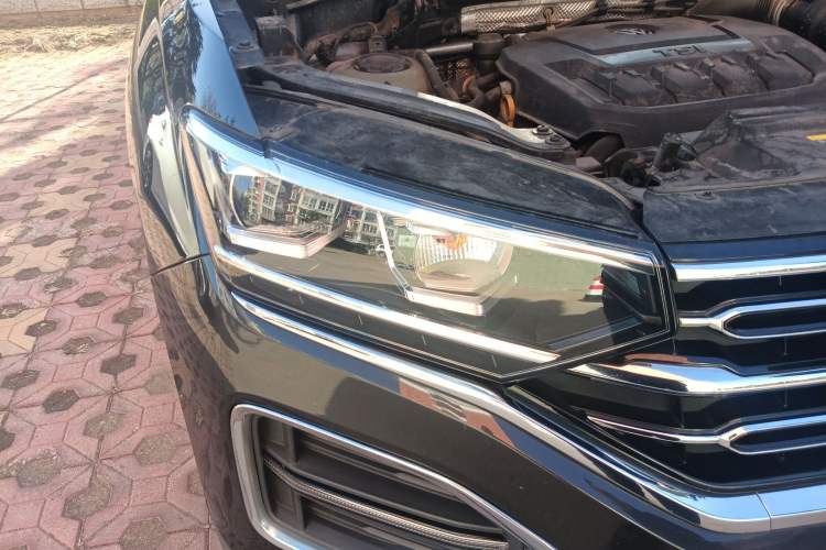 Used Volkswagen Tayron 2020 330TSI Two-Wheel Drive Luxury Smart Connectivity Version
