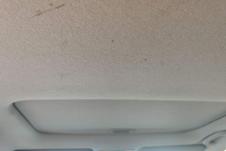 Used Kia K2 2012 Hatchback 1.4L Automatic Cool Edition Headliner