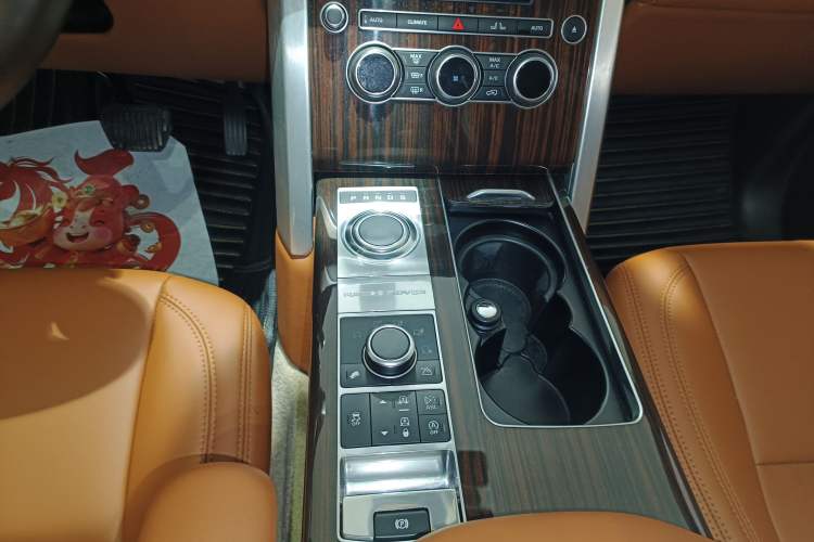 Used Land Rover Range Vogue 2015 3.0 V6 U.S.-Spec Executive Edition