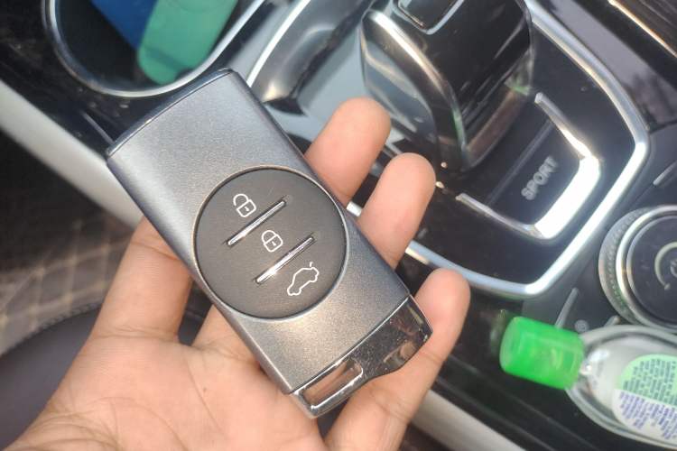 Used EXEED Lingyun 2019 1.6T Two-Wheel Drive Diamond Edition
