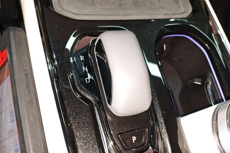 Used Zeekr 009 2024 Six-Seat Executive Version 4WD 108 kWh