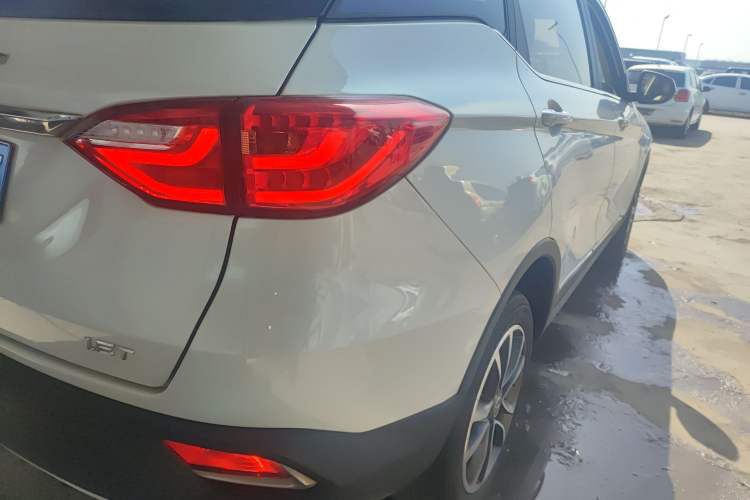 Used Hanteng X5 2018 1.5T CVT Luxury Edition
