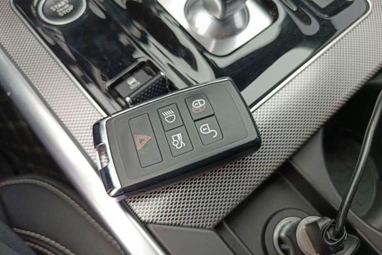 Used Jaguar XEL 2020 2.0T 200PS R-DYNAMIC Youth Sports Edition