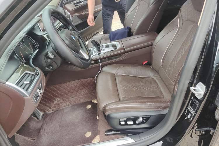 Used BMW 7 Series 2018 740Li Leading Model Excellence Package Left Front Seat