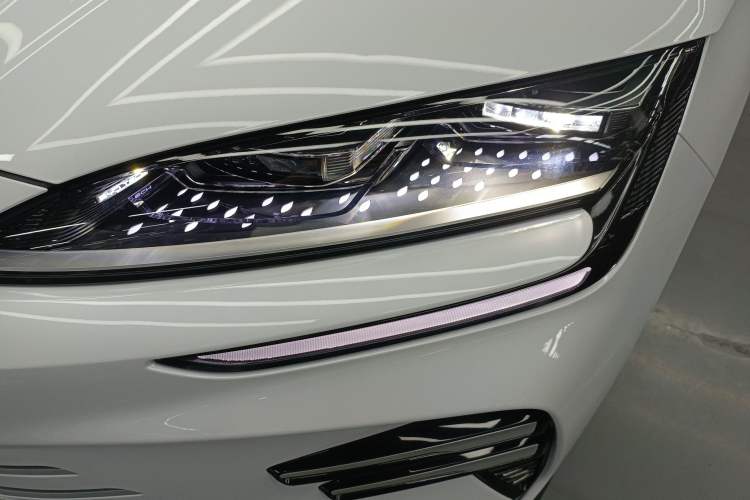 Used BYD Song PLUS New Energy 2025 DM-i 160KM Flagship PLUS Left Front Headlight