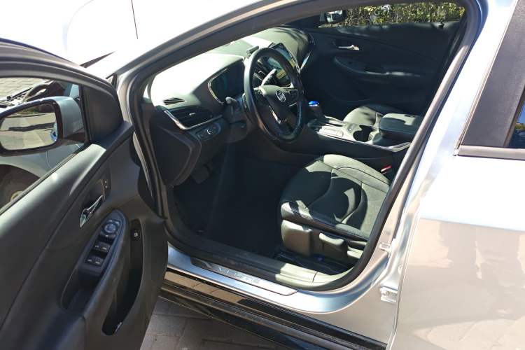 Used Buick VELITE 5 2017 Urban Extended-Range Model
