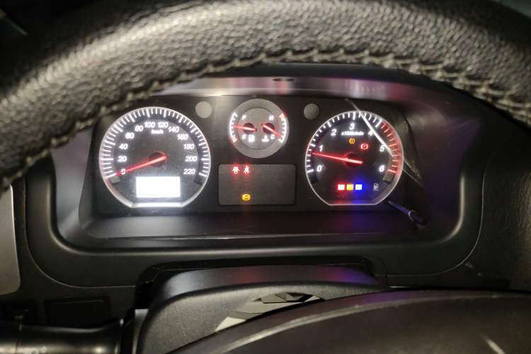 Used Foton Scenic G5 2021 2.0T Diesel Commercial Version 6-Seater Multi-Purpose Passenger Vehicle 4F20TC3
