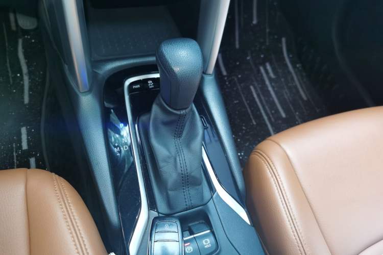 Used Toyota FRONTLANDER 2022 2.0L CVT Leading Edition Gear Lever