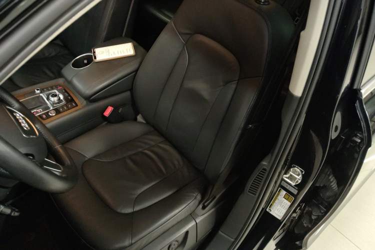 Used Audi Q7 2014 35 TFSI quattro Ambition model
